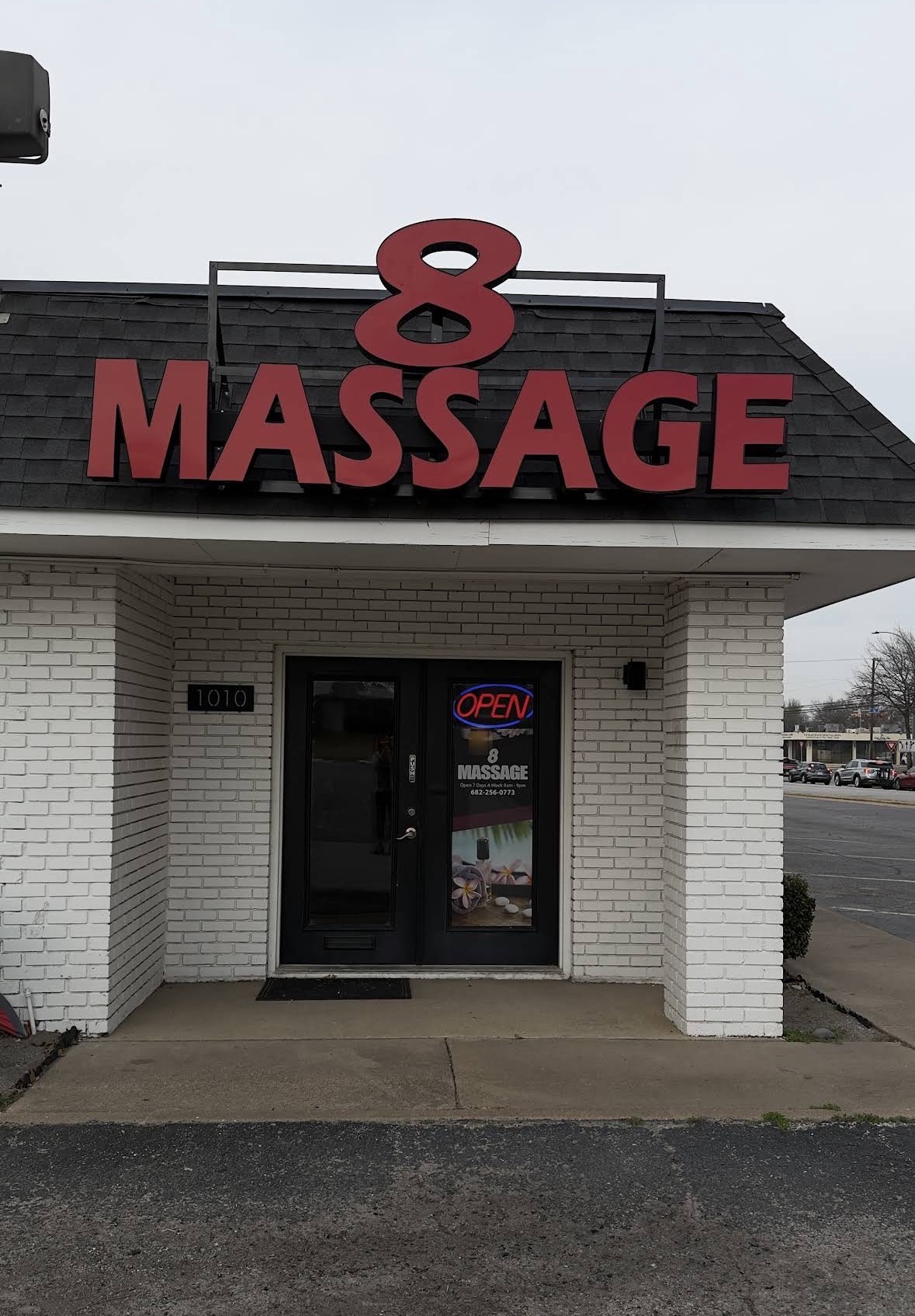 8 Massage storefront in Arlington, Texas